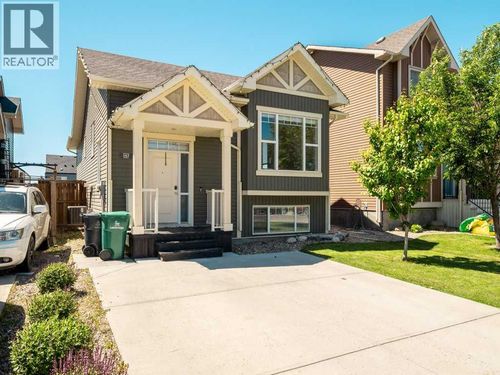 167 Blackwolf Way N, Lethbridge, AB, T1H6Z7 | Card Image