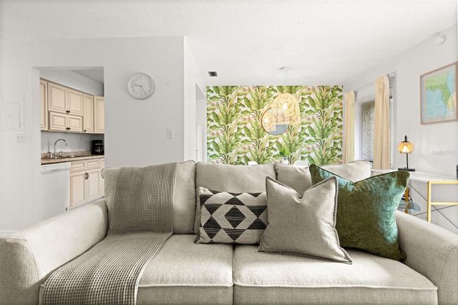 APT-1806D - 4215 E Bay Dr, Condo with 1 bedrooms, 1 bathrooms and null parking in CLEARWATER FL | Image 4