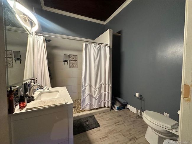 MASTER BATHROOM | Image 17