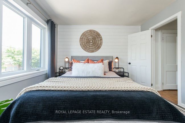 2311 Gerrard St E, House attached with 3 bedrooms, 2 bathrooms and null parking in Toronto ON | Image 17