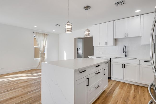 701 37 Th St, House other with 3 bedrooms, 2 bathrooms and null parking in West Palm Beach FL | Image 10