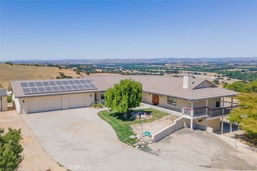 3800 Mira Vista Way, Paso Robles, CA, 93446-1059 | Card Image