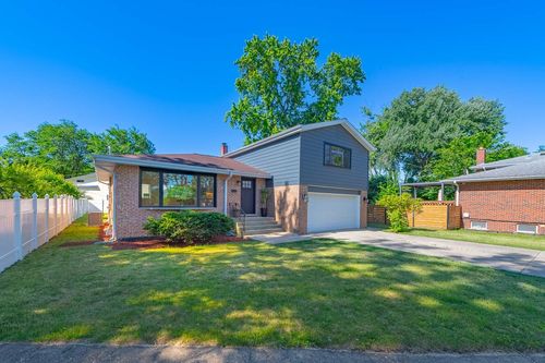 2405 Avondale Ave, Park Ridge, IL, 60068-2205 | Card Image