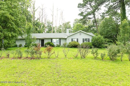 6450 Manship Rd, Brandon, MS, 39047-8062 | Card Image