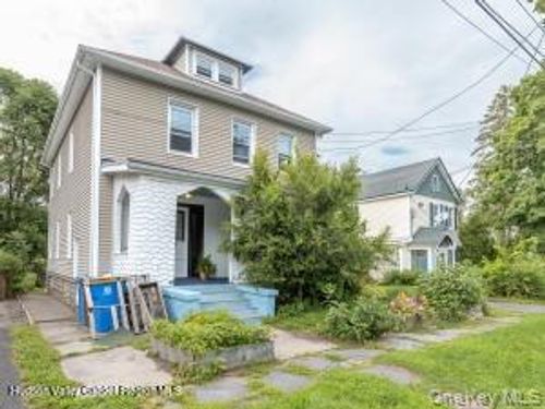 121 Pine Grove Ave, Kingston, NY, 12401-5452 | Card Image