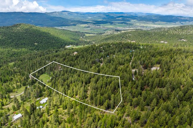 Aerial view looking northwest w/ approximate boundary | Image 61