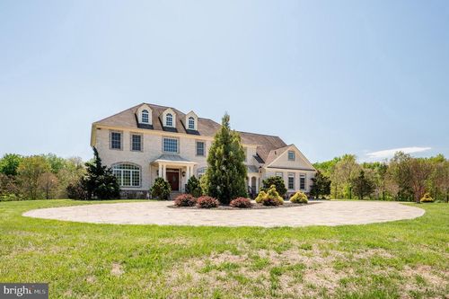 13071 Haddonfield Ln, Gainesville, VA, 20155-1561 | Card Image