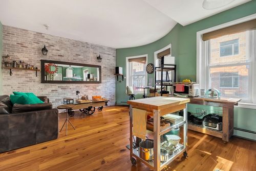 32-863 Massachusetts Ave, Cambridge, MA, 02139-3050 | Card Image