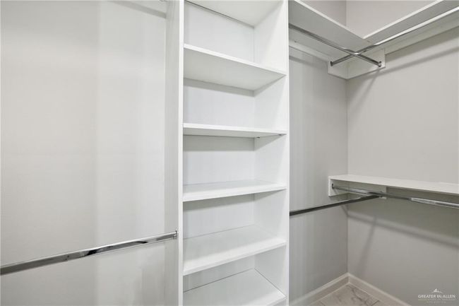 2A - 905 W 8 Th St, Condo with 2 bedrooms, 2 bathrooms and 2 parking in Mission TX | Image 11