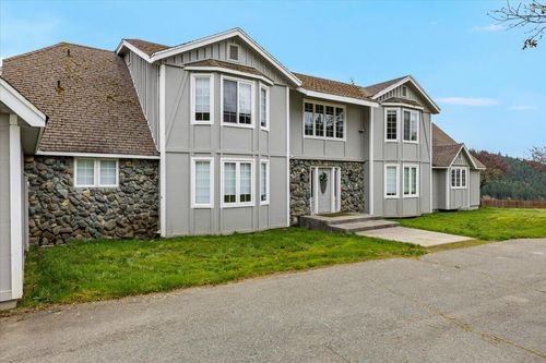1500 Panther Gulch Rd, Williams, OR, 97544-9751 | Card Image