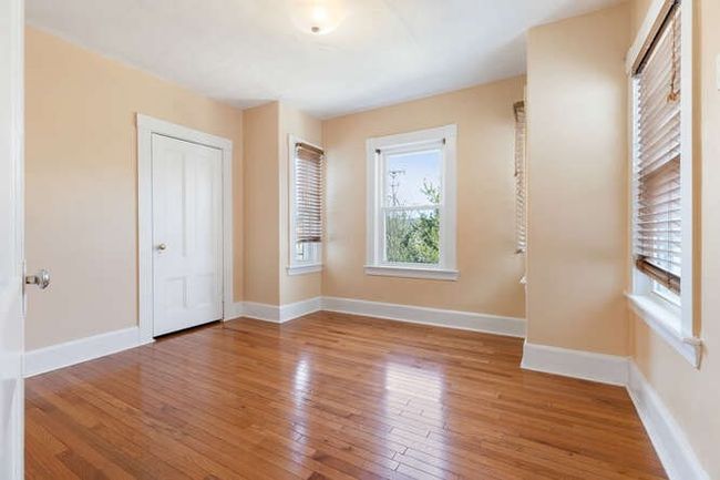 10 Conant St, Home with 5 bedrooms, 2 bathrooms and 4 parking in Beverly MA | Image 27