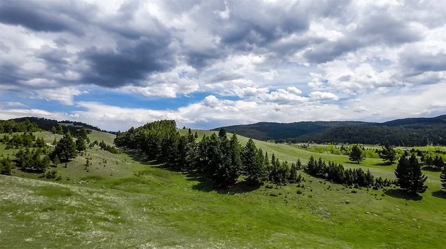 742 W Old Mullan Trl, Home with 4 bedrooms, 3 bathrooms and null parking in Elliston MT | Image 58