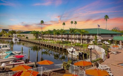 c-128-7150 N Tamiami Trl, SARASOTA, FL, 34243-1405 | Card Image