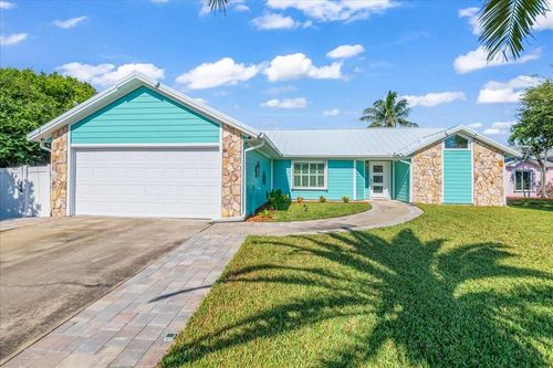 5120 Palm Dr, Melbourne Beach, FL, 32951-3240 | Card Image