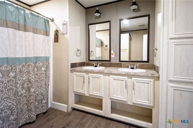 488 Union Wine Rd, Home with 4 bedrooms, 2 bathrooms and null parking in New Braunfels TX | Image 33