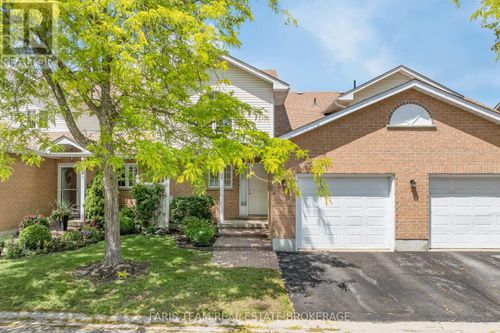 518-60 Museum Drive, Orillia, ON, L3V7T9 | Card Image