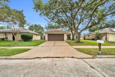 Welcome Home! 1926 Oakwell Ln., Katy, TX 77449 | Image 1