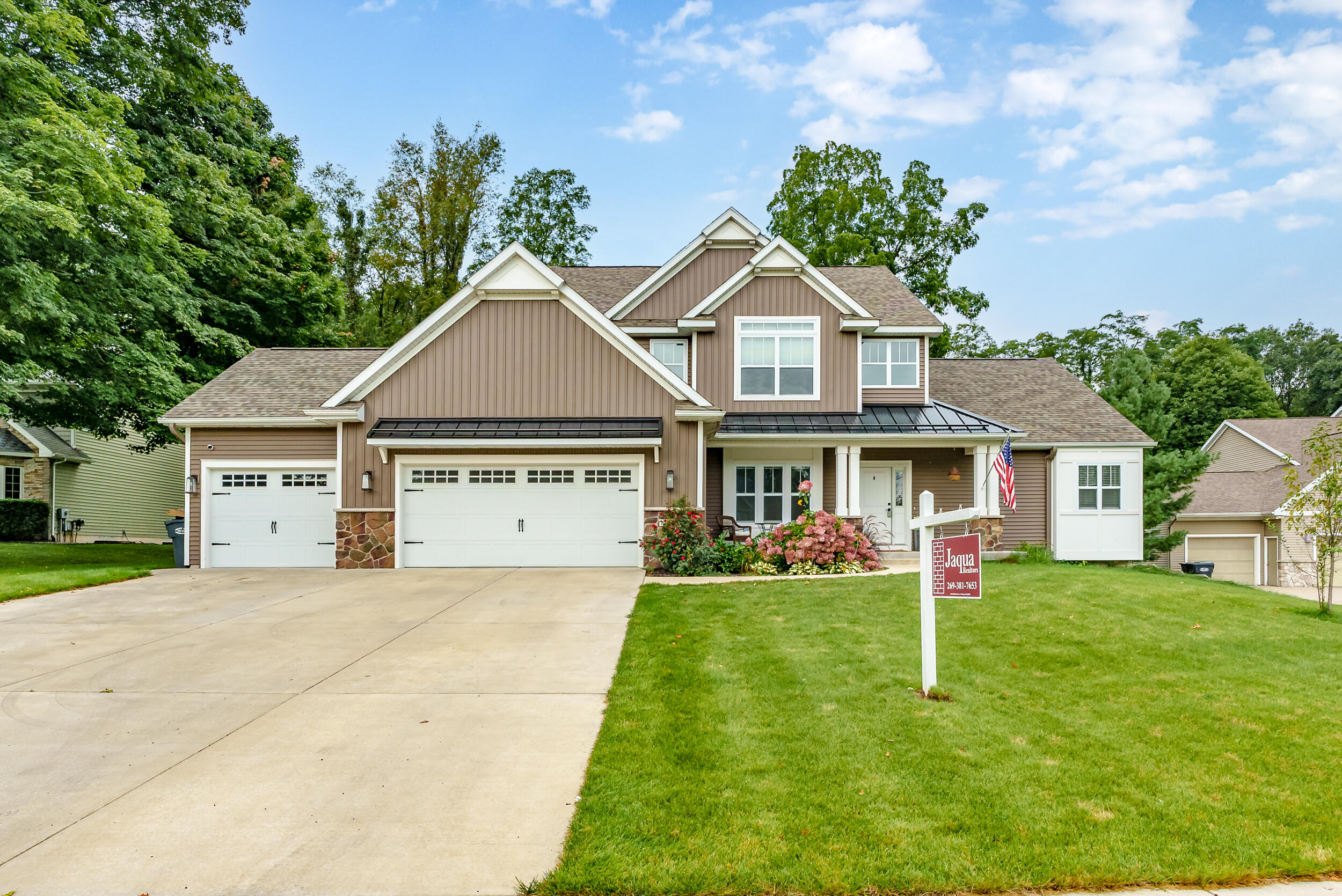 Hawkins Ct, Kalamazoo, MI 49009