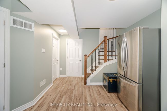 8 Sheardown Dr, House attached with 3 bedrooms, 3 bathrooms and 1 parking in Nobleton ON | Image 32