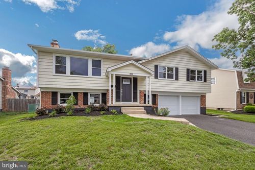 813 Wessex Ln, SOMERDALE, NJ, 08083-2531 | Card Image