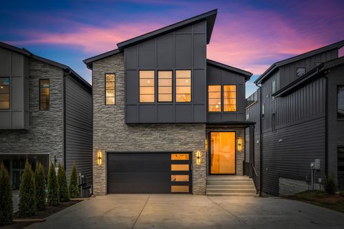 2505 Barclay Dr, Nashville, TN, 37206-1505 | Card Image