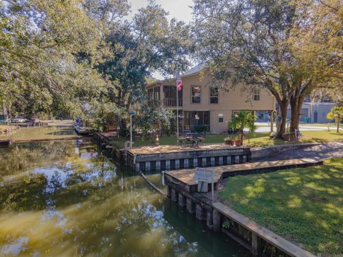 320 Cajun St, Pierre Part, LA, 70339-4157 | Card Image