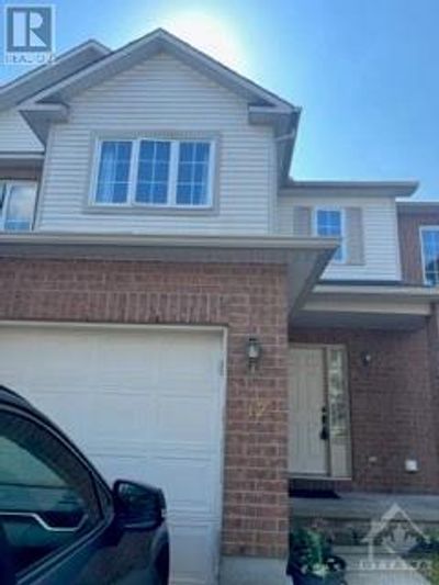 12 Binbury Way, Townhouse with 3 bedrooms, 2 bathrooms and 2 parking in Ottawa ON | Image 2