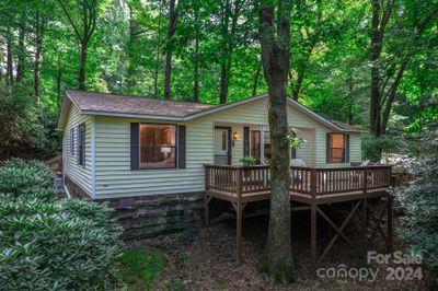 33 - 492 Laurelwood Lane, House other with 2 bedrooms, 2 bathrooms and null parking in Boone NC | Image 2