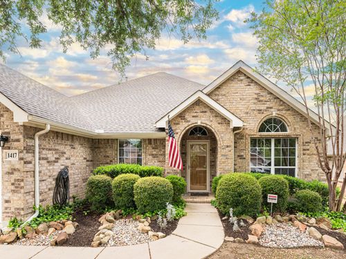 1417 Lowes Farm Pkwy, Mansfield, TX, 76063-8615 | Card Image