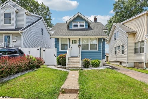 377 Parker Ave, Hackensack, NJ, 07601-1831 | Card Image