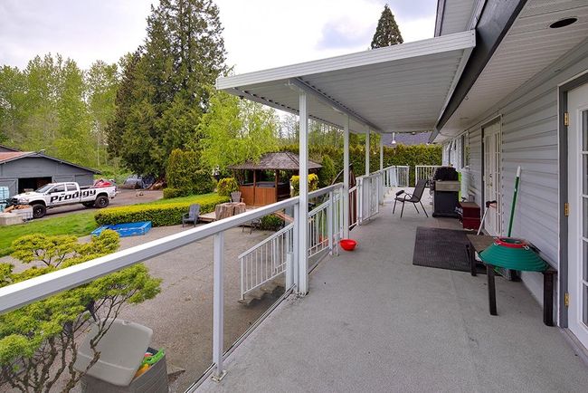 18851 74 Avenue, House other with 5 bedrooms, 4 bathrooms and 8 parking in Surrey BC | Image 30