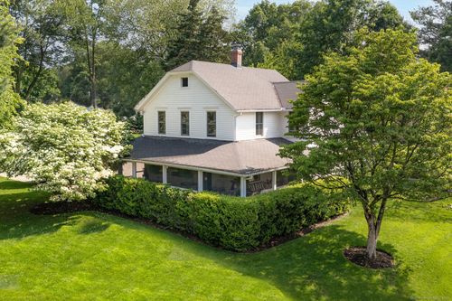 7 Morningside Ln, Westport, CT, 06880-3815 | Card Image