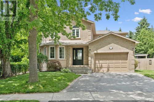 3092 Shannon Crescent, Oakville (BR Bronte), ON, L6L6B4 | Card Image