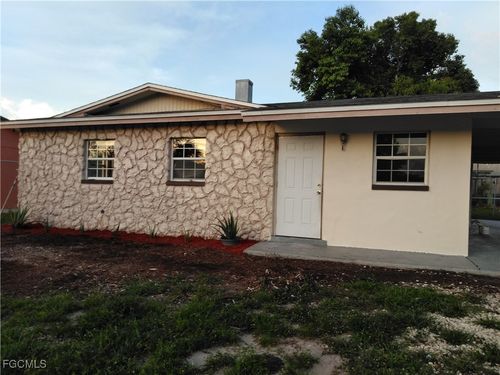 2475 N Jaylen Watkins St, Fort Myers, FL, 33916-4731 | Card Image