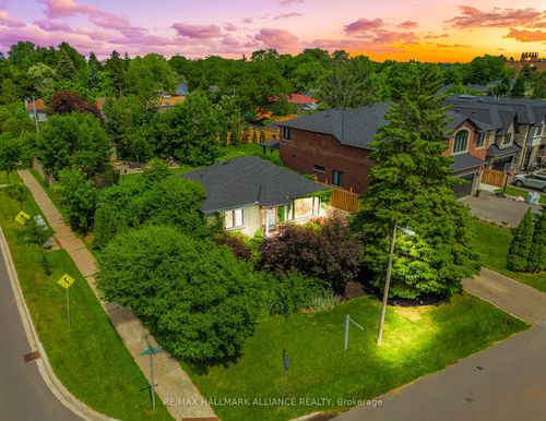 1089 Churchill Ave, Oakville, ON, L6H2A7 | Card Image