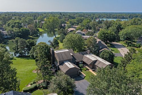 463 Woodview Rd, Lake Barrington, IL, 60010-1753 | Card Image
