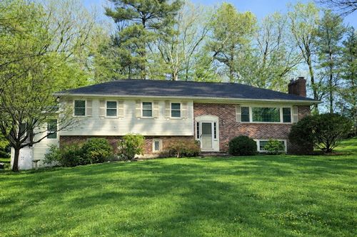40 Bakers Hill Rd, Weston, MA, 02493 | Card Image