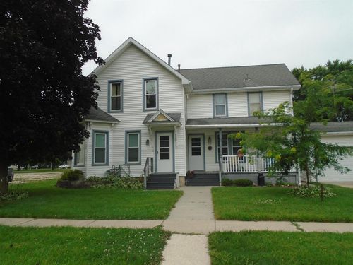 318 Cramer St, Mazomanie, WI, 53560-9654 | Card Image