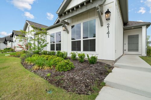 2141 Eastus Ln, Aledo, TX, 76008-2131 | Card Image