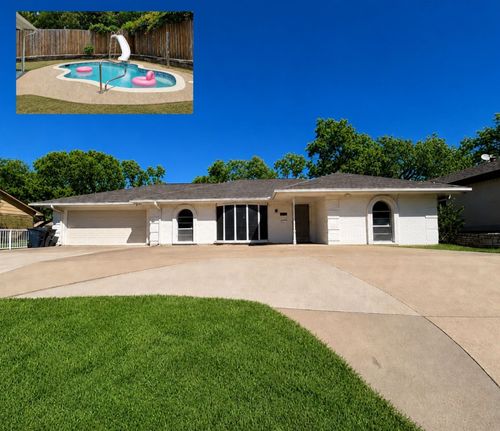 7229 Martha Ln, Fort Worth, TX, 76112-5348 | Card Image