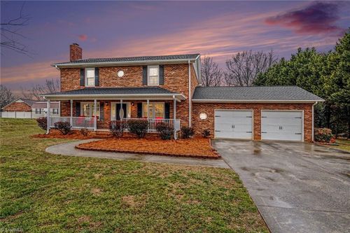 190 Scottsdale Lane, Clemmons, NC, 27012 | Card Image
