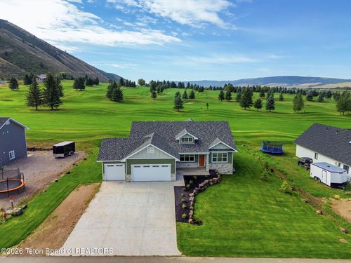 127 E Papworth Ln, Afton, WY, 83110-8739 | Card Image