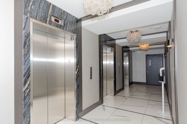2304 - 3600 Highway 7, Condo with 1 bedrooms, 1 bathrooms and 1 parking in Vaughan ON | Image 5