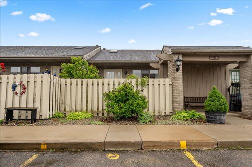 5-62340 Arlington Cir, South Lyon, MI, 48178-1753 | Card Image