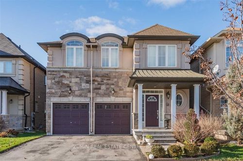 4633 Cornerstone Dr, Burlington, ON, L7M0C9 | Card Image