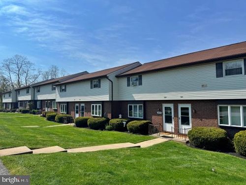 227 Catalpa Lane, RED LION, PA, 17356 | Card Image