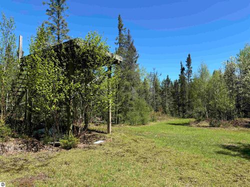 VL 80A W M-48, Pickford, MI, 49774 | Card Image