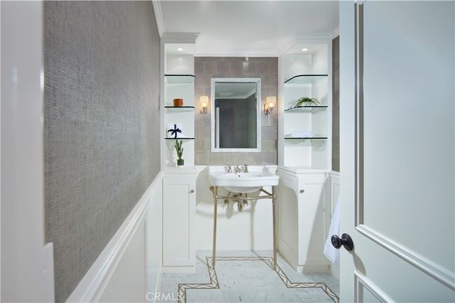 2 Royal Saint George Rd, House other with 5 bedrooms, 7 bathrooms and 3 parking in Newport Beach CA | Image 31