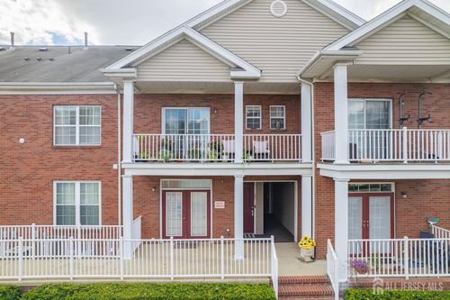 48 Central Square Park, Metuchen, NJ, 08840-1871 | Card Image