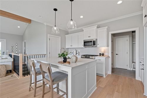 22214 W 82nd Terrace, Lenexa, KS, 66220 | Card Image